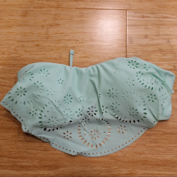 XHILARATION Flowy Strapless Bathing Suit Top - Picture 2 of 4